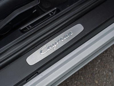2015 Porsche CAYMAN thumbnail 25