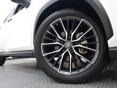 صورة 33 لـ 2023 Lexus NX