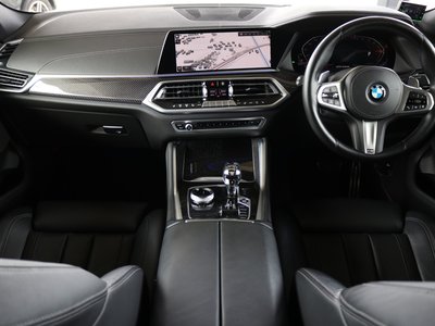 2021 BMW X6 photo 4