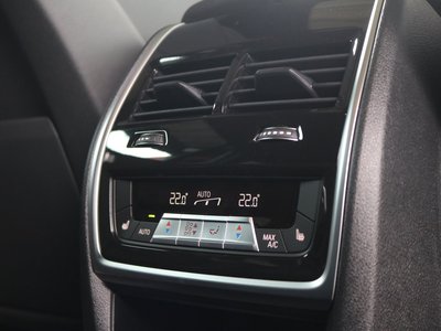 2021 BMW X6 thumbnail 78