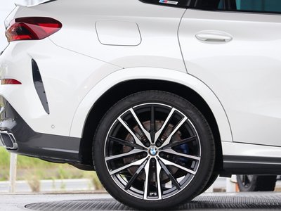 2021 BMW X6 thumbnail 35