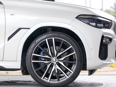 2021 BMW X6 thumbnail 37
