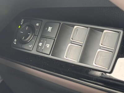 2023 Lexus LX thumbnail 40