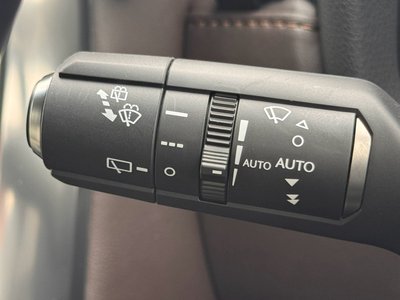 2023 Lexus LX thumbnail 32