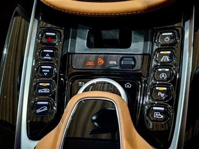 صورة مصغرة 12 لـ 2021 Aston Martin DBX