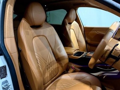 صورة مصغرة 6 لـ 2021 Aston Martin DBX