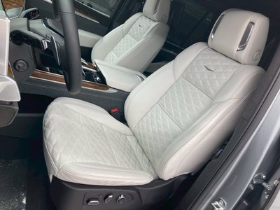 2025 Cadillac ESCALADE — миниатюра 4