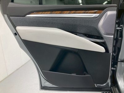 2025 Cadillac ESCALADE — миниатюра 109