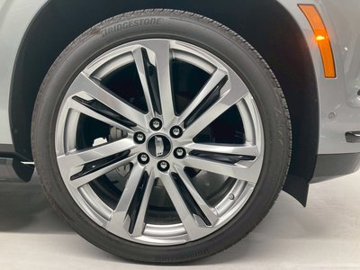 2025 Cadillac ESCALADE — миниатюра 18