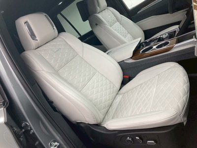 2025 Cadillac ESCALADE — миниатюра 97