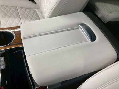 2025 Cadillac ESCALADE — миниатюра 90
