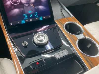 2025 Cadillac ESCALADE — миниатюра 86