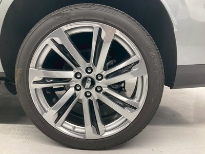 2025 Cadillac ESCALADE — миниатюра 32
