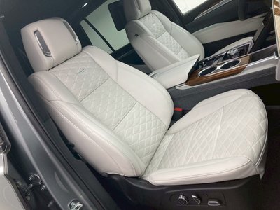 2025 Cadillac ESCALADE — миниатюра 5