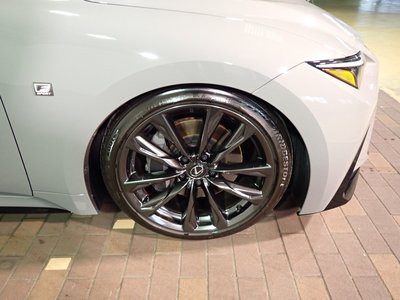 2024 Lexus IS thumbnail 38