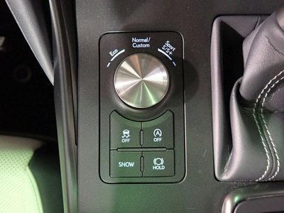 2024 Lexus IS photo 15