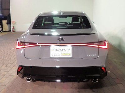 2024 Lexus IS thumbnail 37