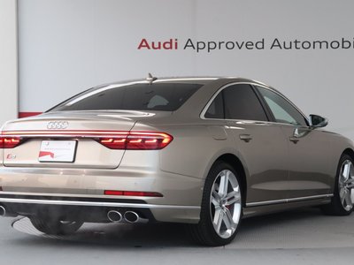 2021 AUDI S8 — миниатюра 12