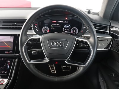 2021 AUDI S8 — миниатюра 18