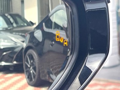 2023 Lexus IS thumbnail 50