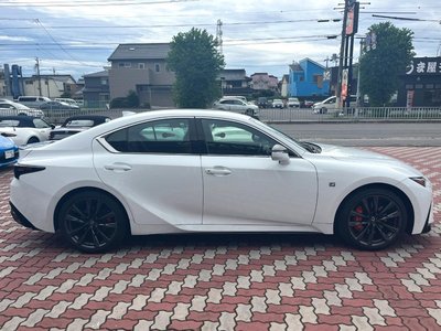 2023 Lexus IS thumbnail 21
