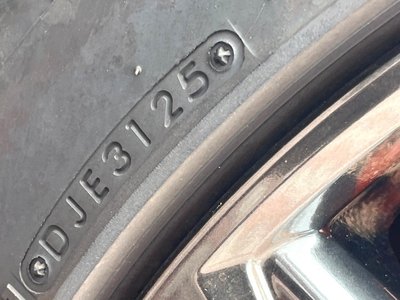 2023 Lexus IS thumbnail 30