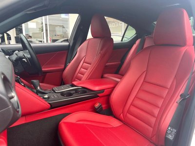 2023 Lexus IS thumbnail 34