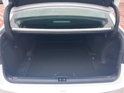 2023 Lexus IS photo 11
