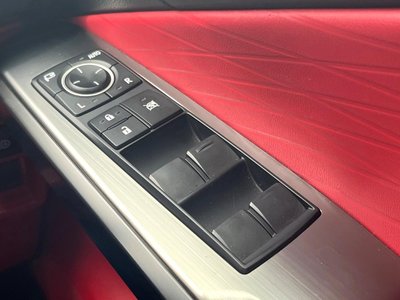2023 Lexus IS thumbnail 37