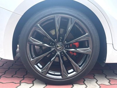 2023 Lexus IS thumbnail 26