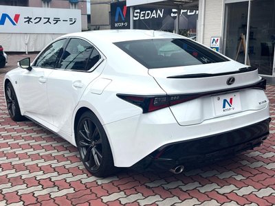 2023 Lexus IS thumbnail 22