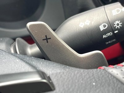 2023 Lexus IS thumbnail 43