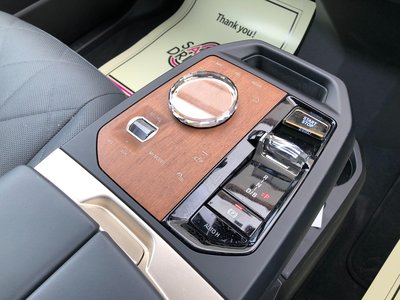 2023 BMW IX thumbnail 25