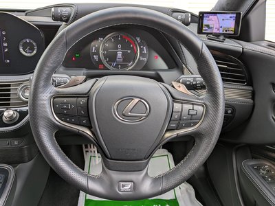 2020 Lexus LS thumbnail 18