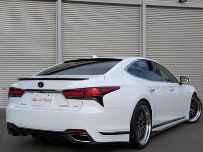 2020 Lexus LS photo 6