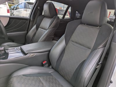 2020 Lexus LS thumbnail 32