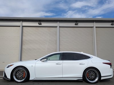 2020 Lexus LS photo 9