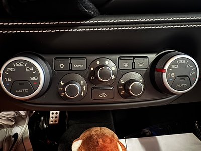 2017 Ferrari 488 SPIDER — фото 16