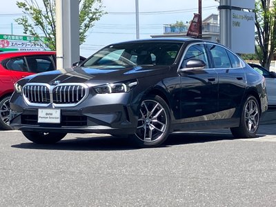 2024 BMW 5 SERIES — фото 1