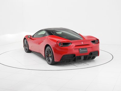 2016 Ferrari 488 GTB 照片 17