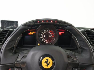 2016 Ferrari 488 GTB 照片 26