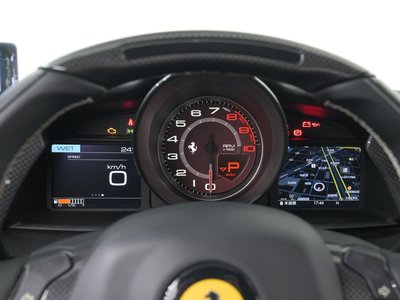 2016 Ferrari 488 GTB 照片 28