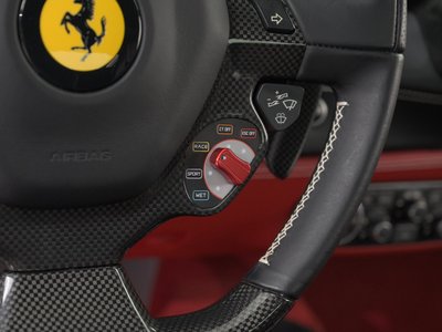 2016 Ferrari 488 GTB 照片 27