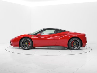 2016 Ferrari 488 GTB 照片 14