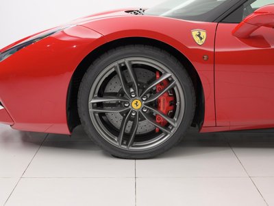 2016 Ferrari 488 GTB 照片 19