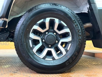2025 Toyota LAND CRUISER 70 thumbnail 27