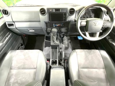 2024 Toyota LAND CRUISER 70 photo 2
