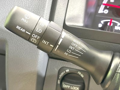 2024 Toyota LAND CRUISER 70 thumbnail 37