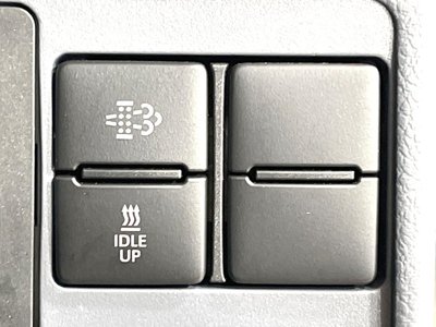 2024 Toyota LAND CRUISER 70 thumbnail 40