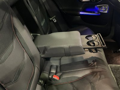 2024 Mercedes-BENZ C-CLASS AMG thumbnail 32